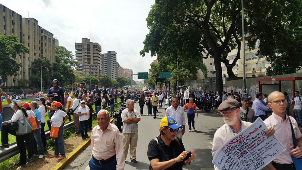 Movilización Opositora - Plaza Venezuela (5)