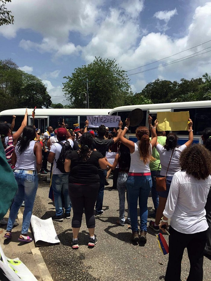 Protesta contra Nicolas Maduro en Trinidad y Tobago (9)