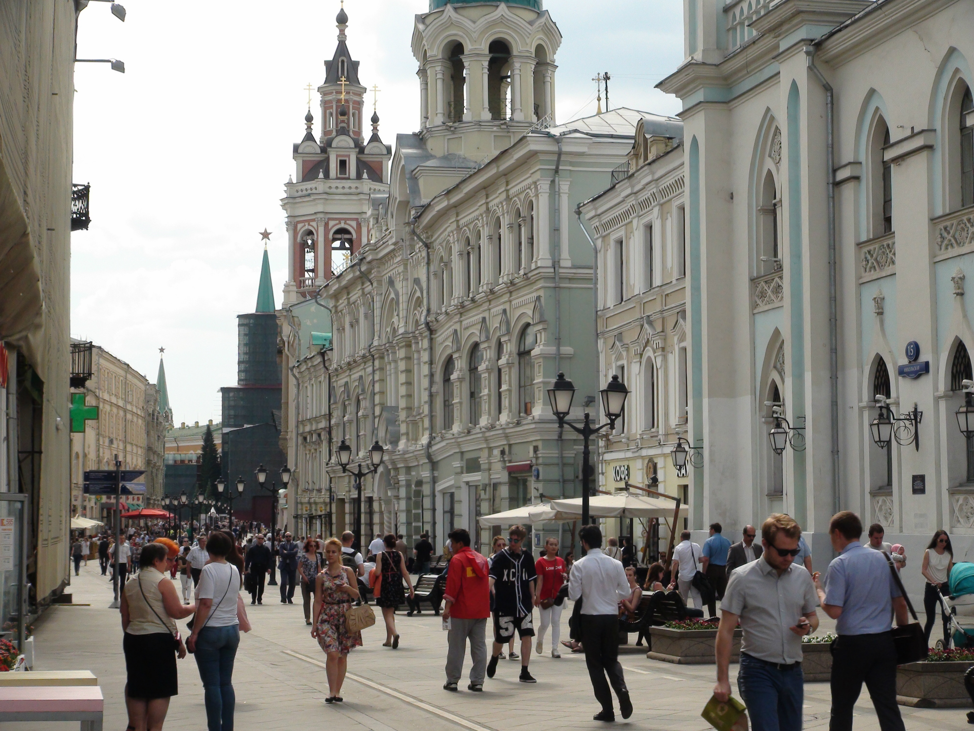 Una imagen de la bella Calle Nikólskaya. Foto: Daria Shuváeva
