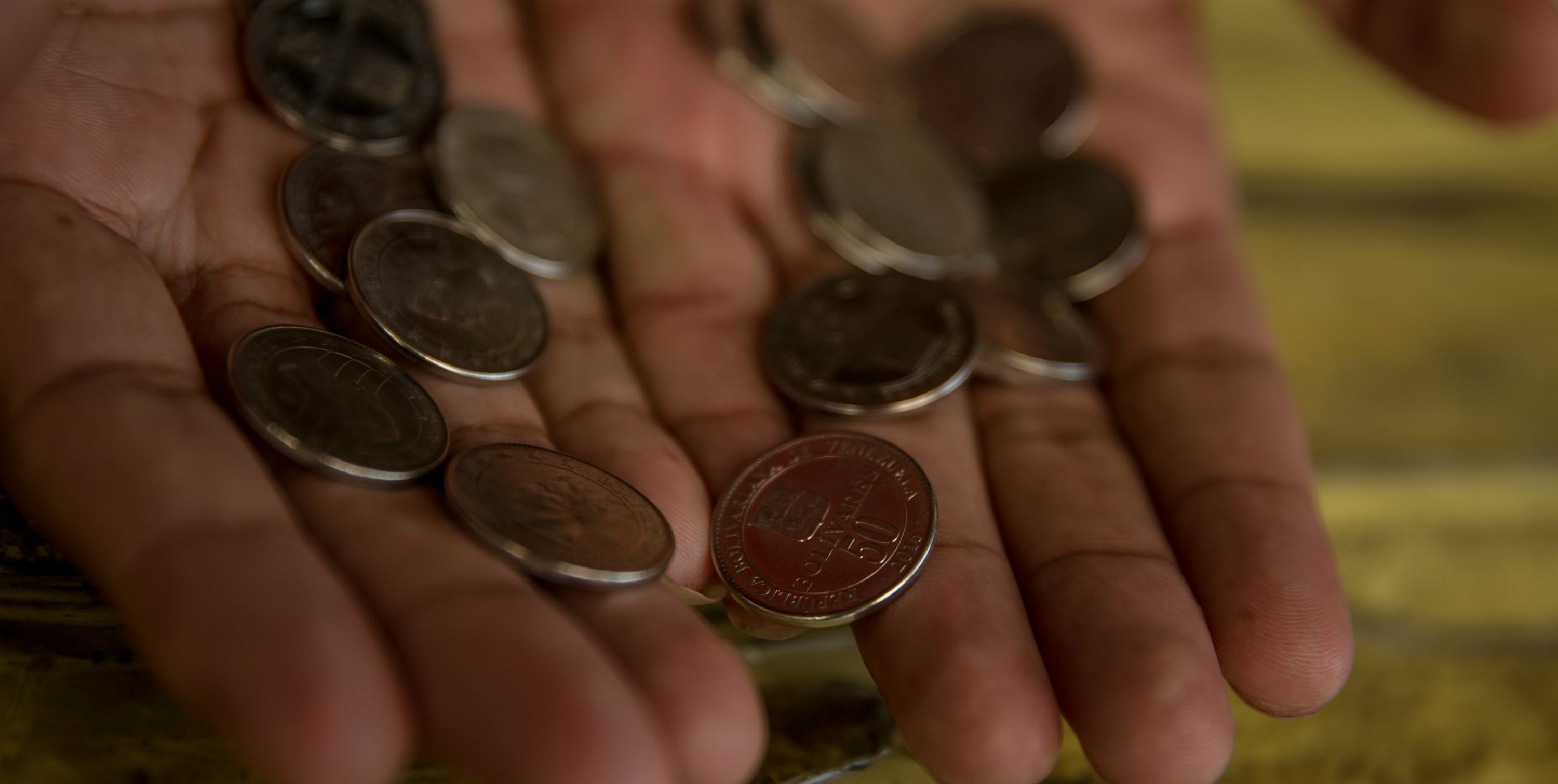 monedas de 50 bolivares (3)
