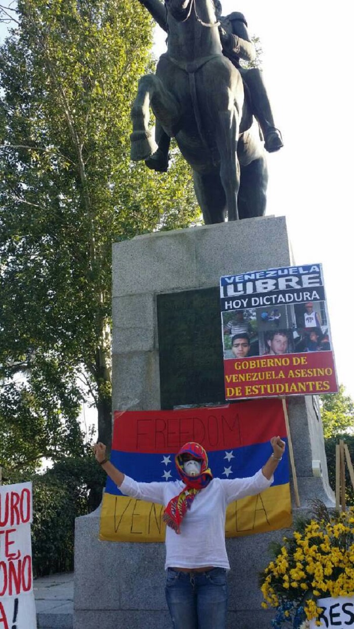 plaza bolivar estatua madrid 4