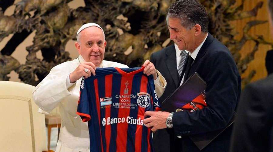 Papa Francisco franela club atlético San Lorenzo