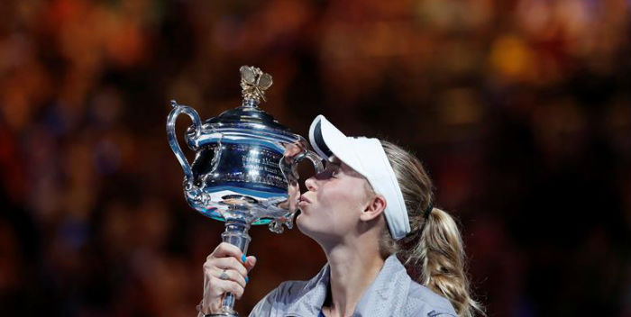 Carolina Wozniacki trofeo australia 4