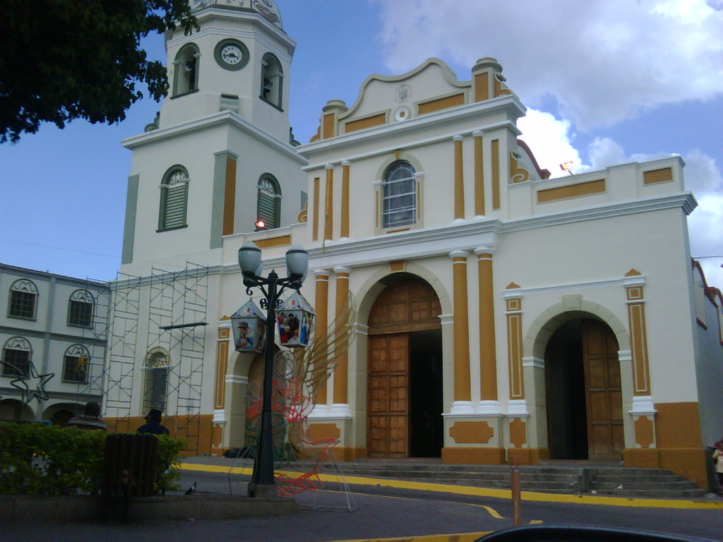 Iglesia_de_Sta._Rosa._Barquisimeto