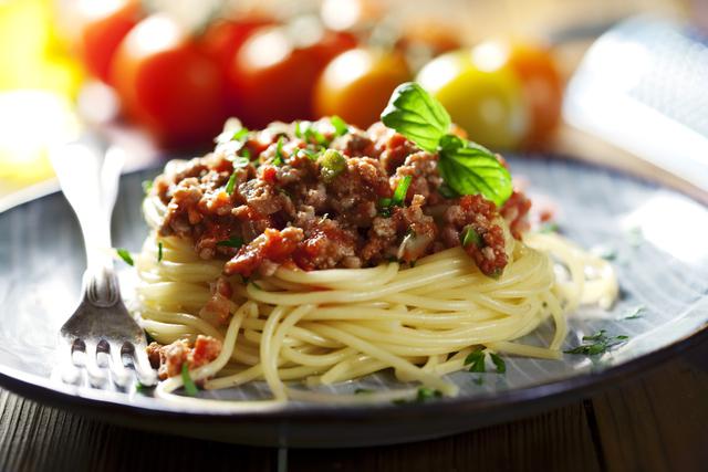 Espaguetis-a-la-bolonesa-1