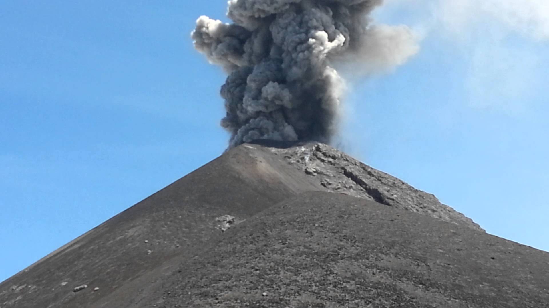 Volcán de fuego Guatemala 8