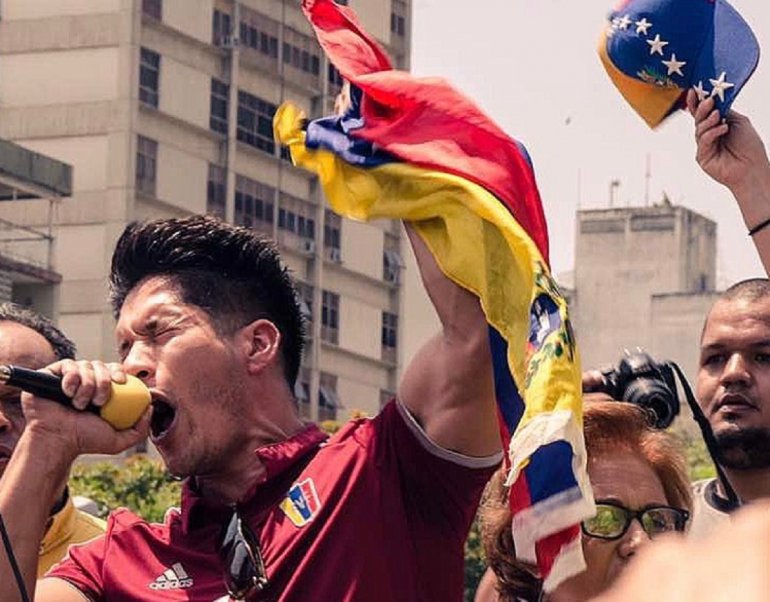 Chyno en protesta Venezuela