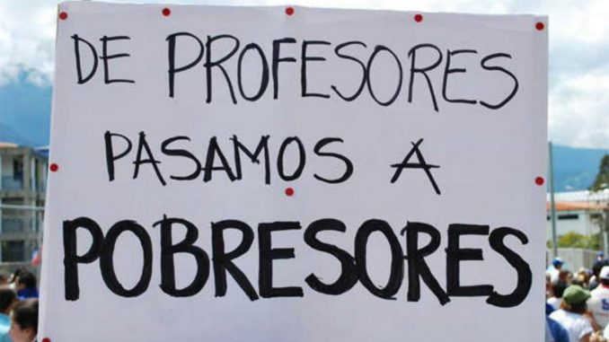 Profesores pasamos a pobresores - día del profesor universitario - protesta