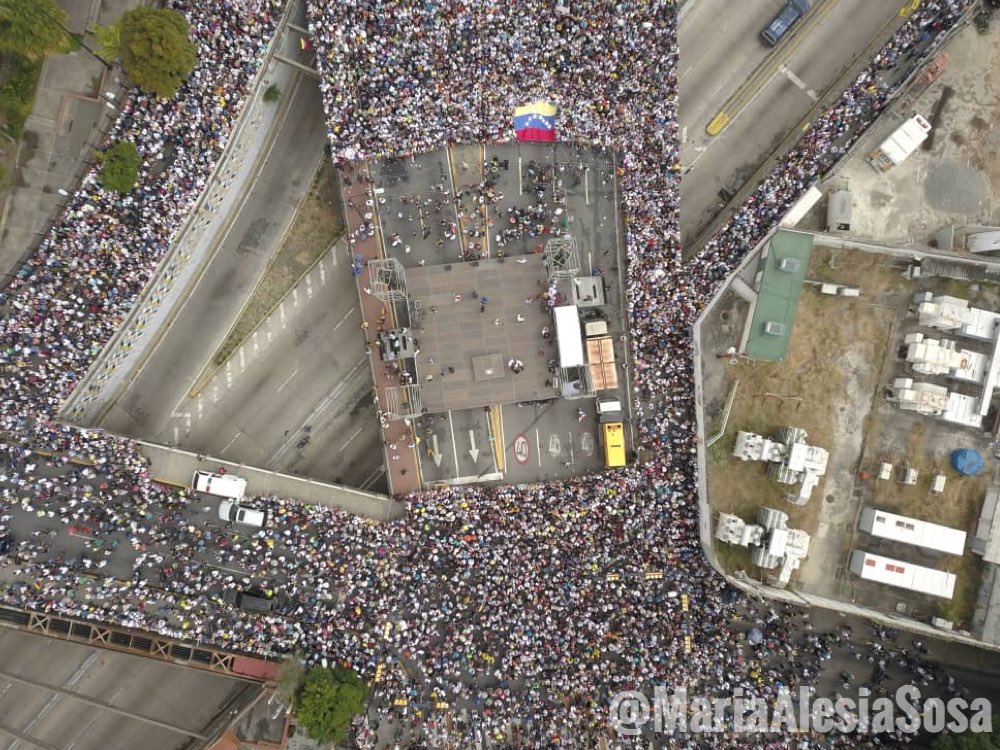 Marcha de la oposición en la Avenida Francisco de Miranda