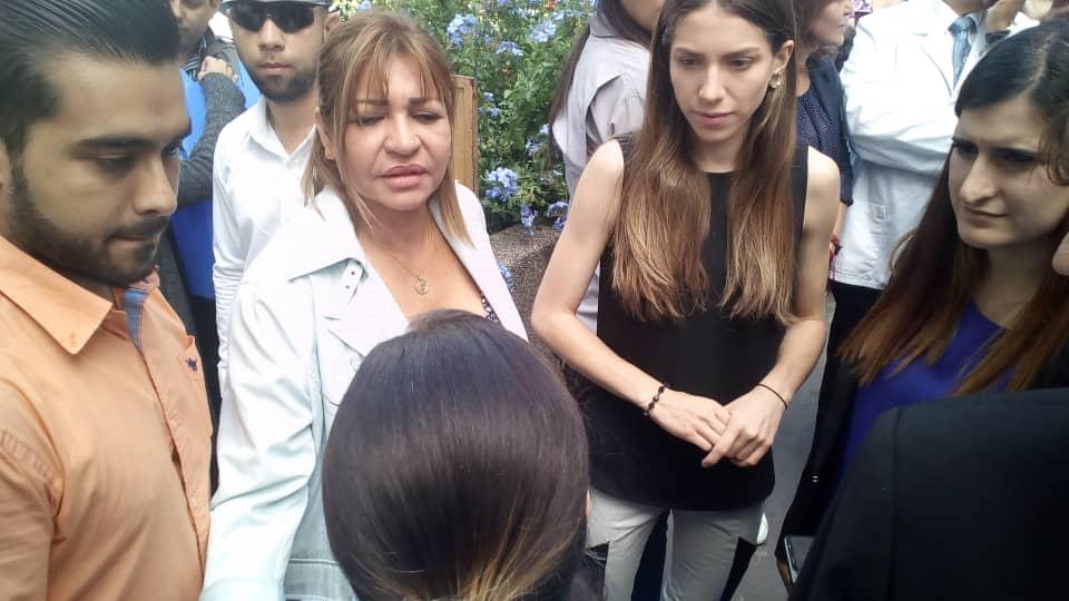 Fabiana Rosales visita hospitales de Caracas