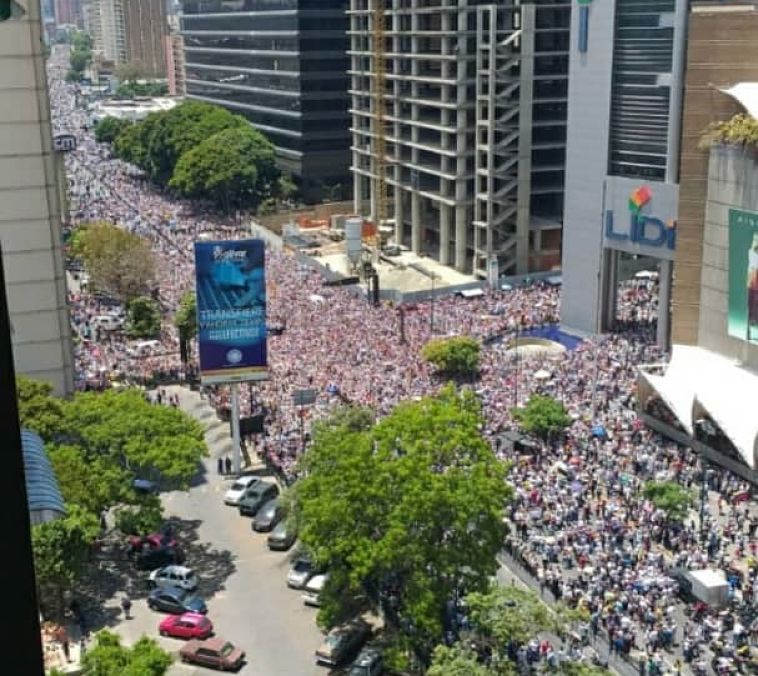 Marcha de la oposición en Caracas