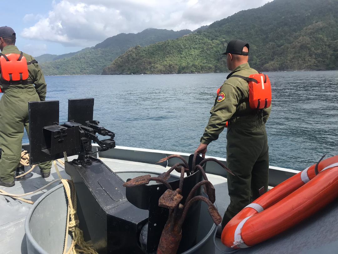GNB busca a peñero naufragio en Guiria Sucre