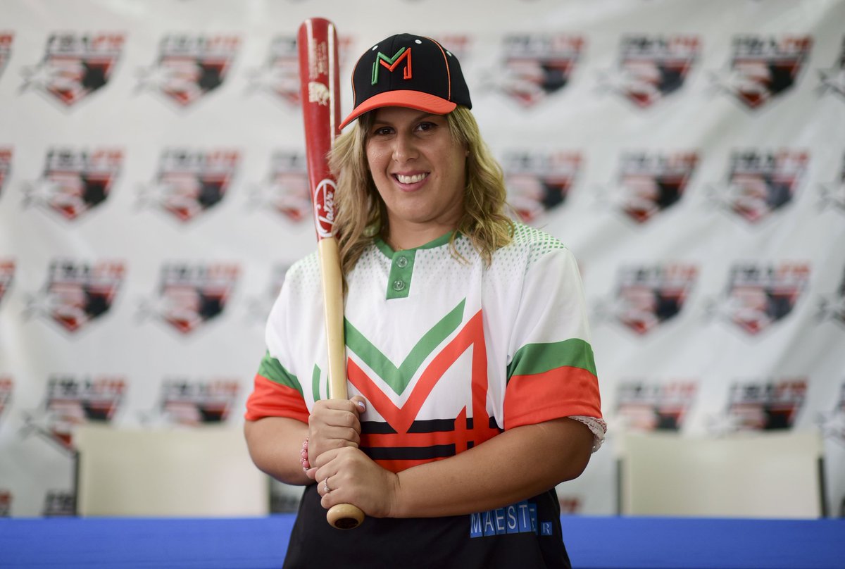 Una mujer jugará primera base en el béisbol masculino de Puerto Rico - Diamilette Quiles