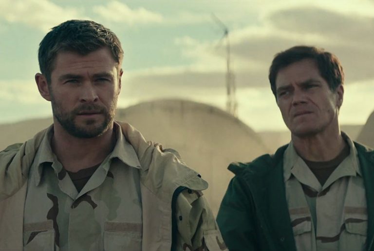 Chris Hemsworth en la película 12 strong