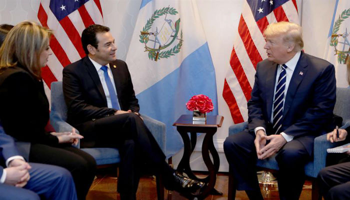 Trump y Jimmy Morales de Guatemala