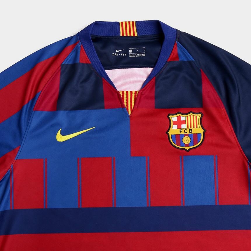 FOTOS | Nike lanza una camiseta de colección para conmemorar sus 20 años con el Barça 800Noticias