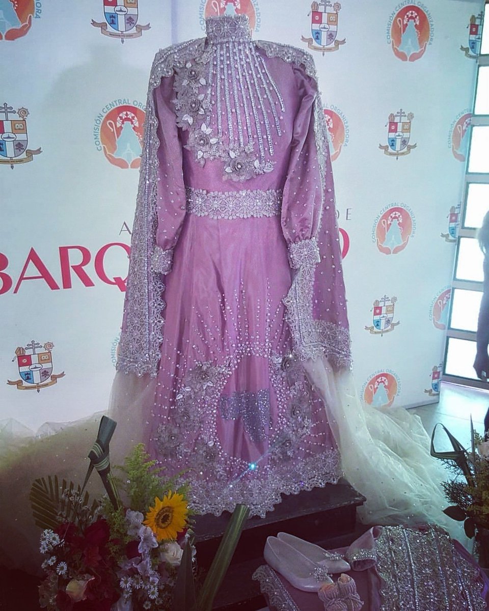 traje de la Divina Pastora 2018