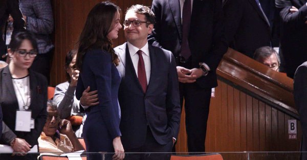 Irene Esser con el hijo de López Obrador