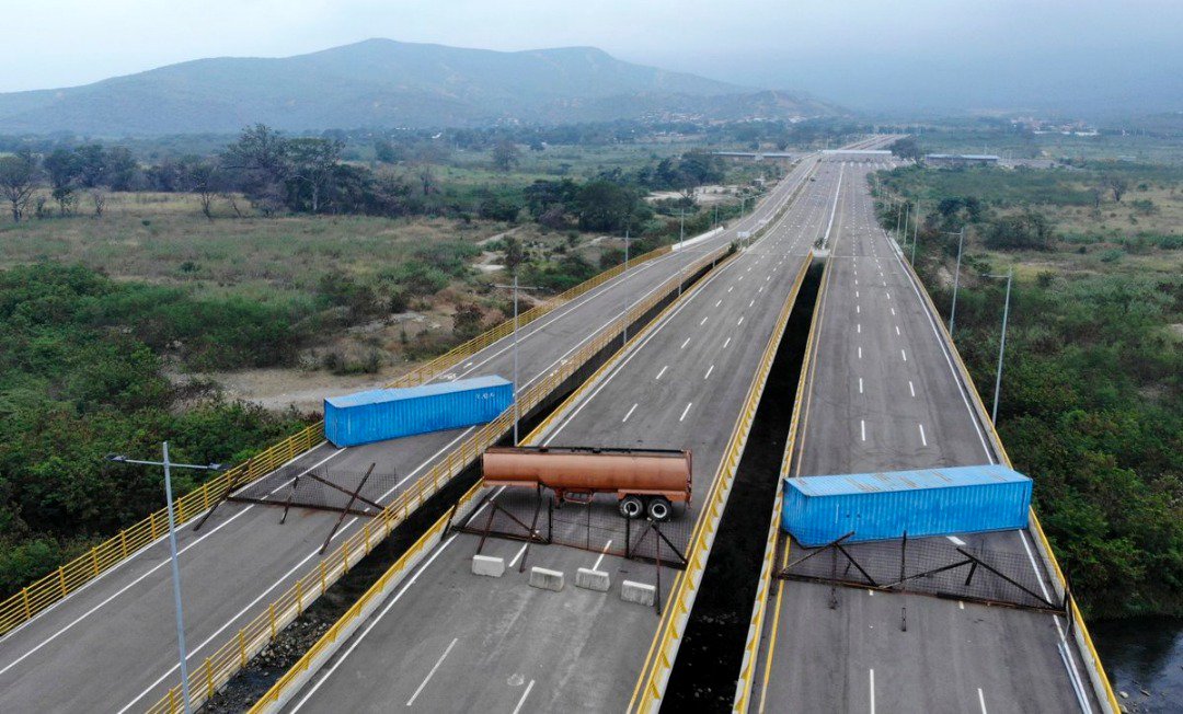 Puente Tienditas en frontera Colombia y Venezuela