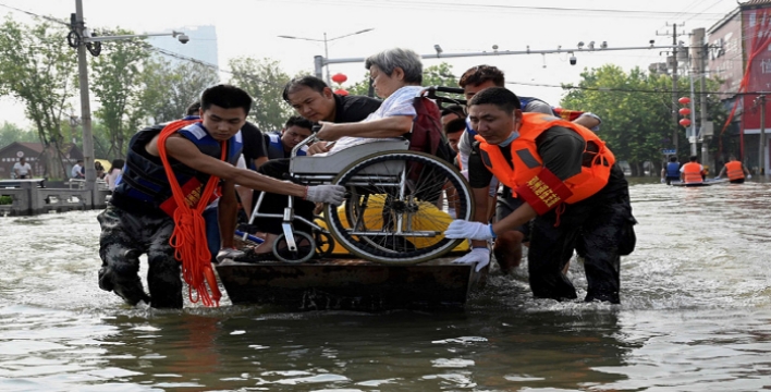 Los muertos por inundaciones en China aumentan a 302 - 800Noticias