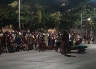 +Video| “Díaz-Canel singao”: cubanos protestan en contra de los apagones