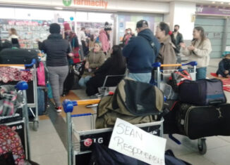 "Queremos viajar": pasajeros varados de Conviasa exigen respuestas