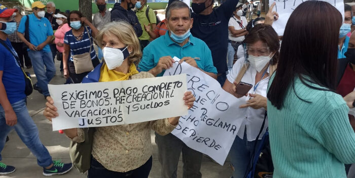 +VIDEO | Trabajadores marchan hasta el Ministerio del Trabajo en Caracas
