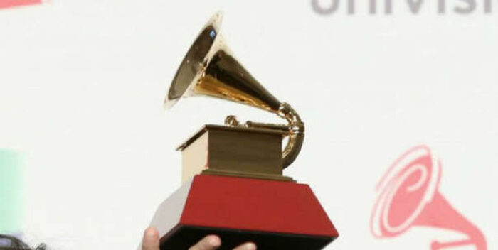 Grammy Latino entregó beca a la venezolana Valentina García