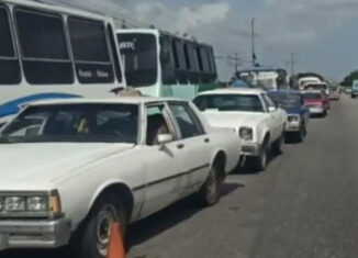 +VIDEO _ Transportistas en Margarita se paralizaron por negarles combustible